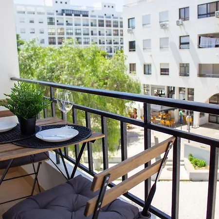 Quarteira-your Seaside Getaway *