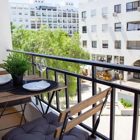 Quarteira-your Seaside Getaway *